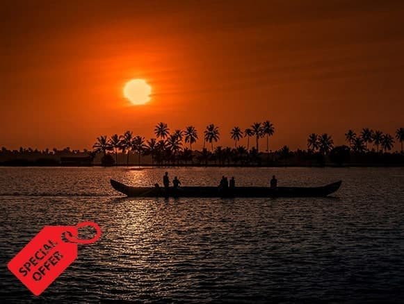 Family Trip to Munnar & Alleppey - Stay on a Houseboat